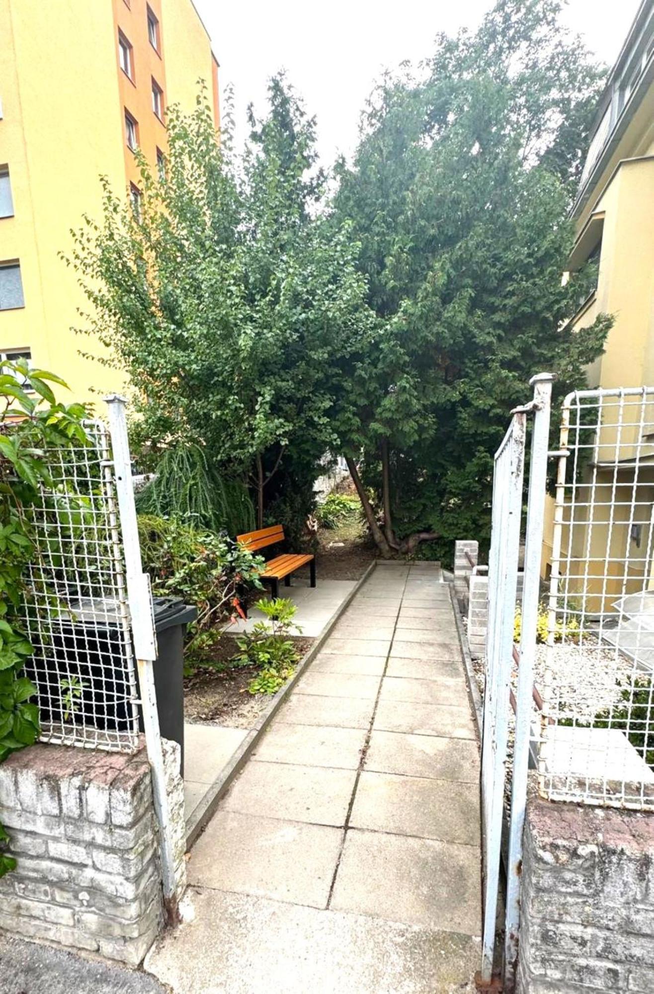 Hillside Studios Praga Exterior foto